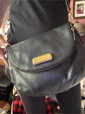 Black Leather Crossbody Saddle Bag with Gold Hardware